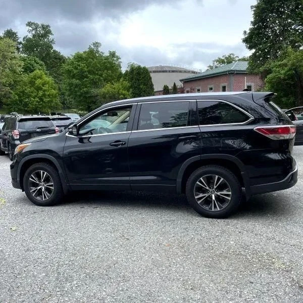 2016 Toyota Highlander - Image 3 of 12