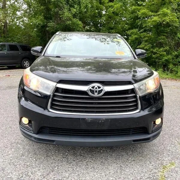 2016 Toyota Highlander - Image 11 of 12
