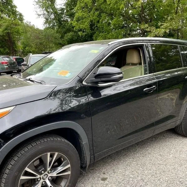 2016 Toyota Highlander - Image 2 of 12