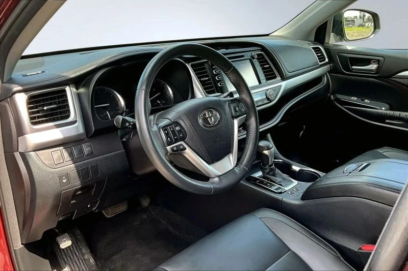 2016 Toyota Highlander - Image 11 of 12