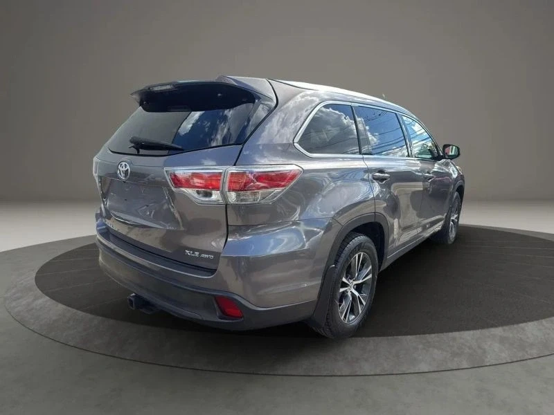 2016 Toyota Highlander - Image 5 of 12