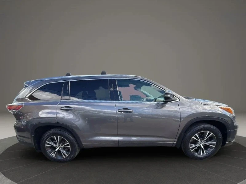 2016 Toyota Highlander - Image 4 of 12