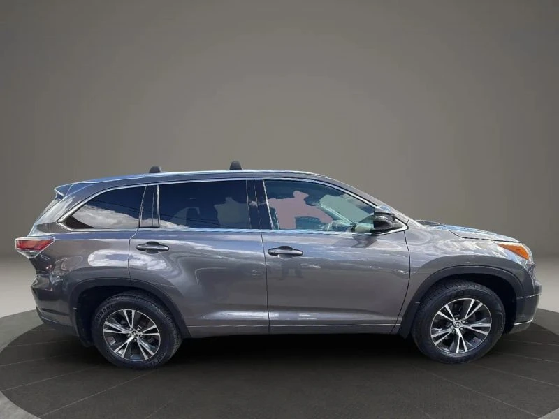 2016 Toyota Highlander - Image 4 of 12
