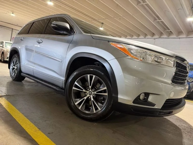 2016 Toyota Highlander - Image 5 of 12