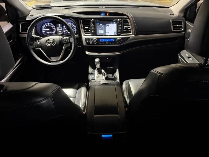 2016 Toyota Highlander - Image 9 of 12
