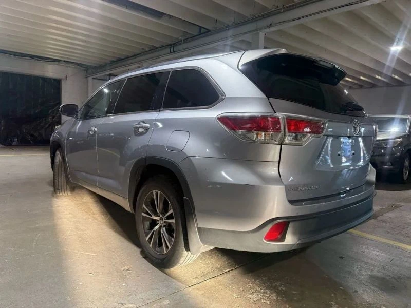 2016 Toyota Highlander - Image 3 of 12
