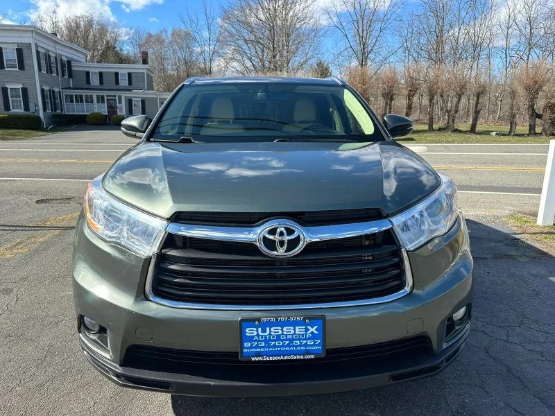 2016 Toyota Highlander - Image 2 of 12