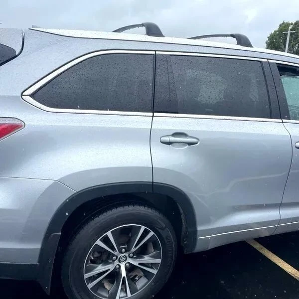 2016 Toyota Highlander - Image 9 of 12