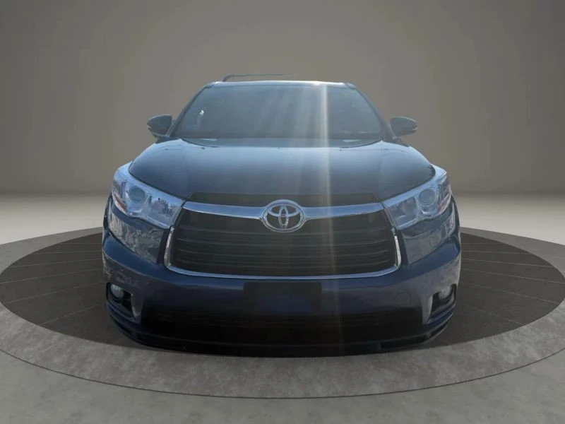 2016 Toyota Highlander - Image 2 of 12