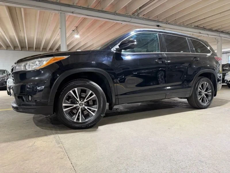 2016 Toyota Highlander - Image 2 of 12