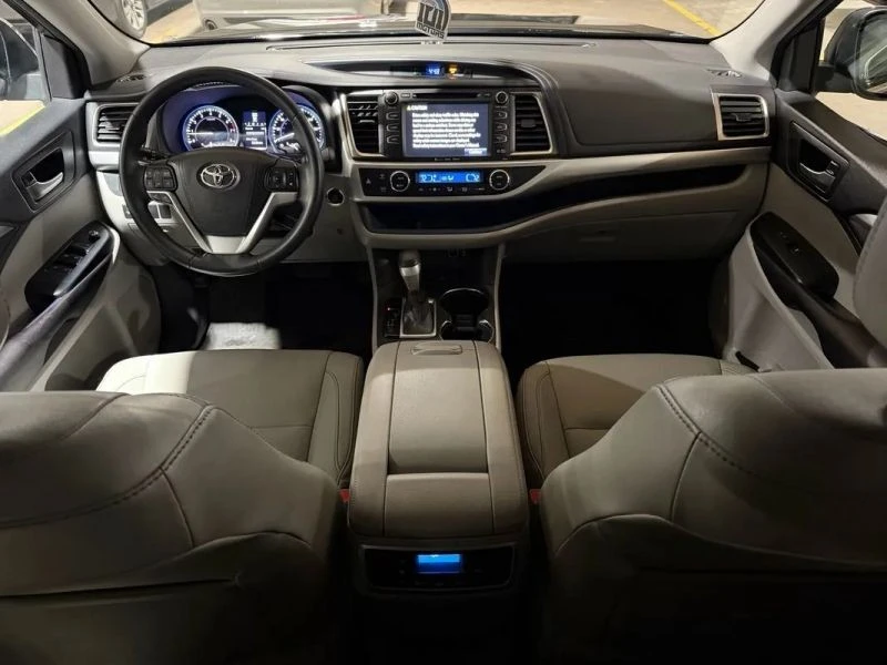 2016 Toyota Highlander - Image 9 of 12