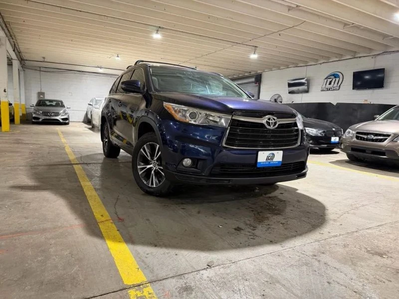 2016 Toyota Highlander - Image 6 of 12