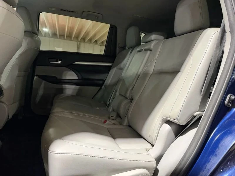 2016 Toyota Highlander - Image 12 of 12