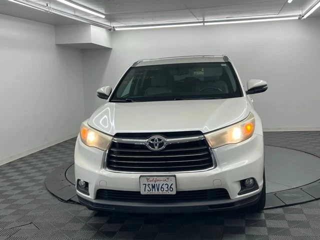 2016 Toyota Highlander - Image 5 of 10