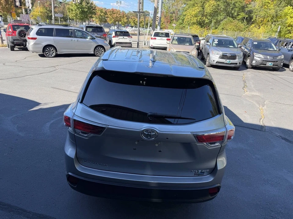 2016 Toyota Highlander - Image 12 of 21
