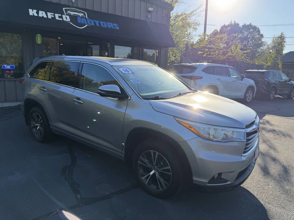 2016 Toyota Highlander - Image 6 of 21