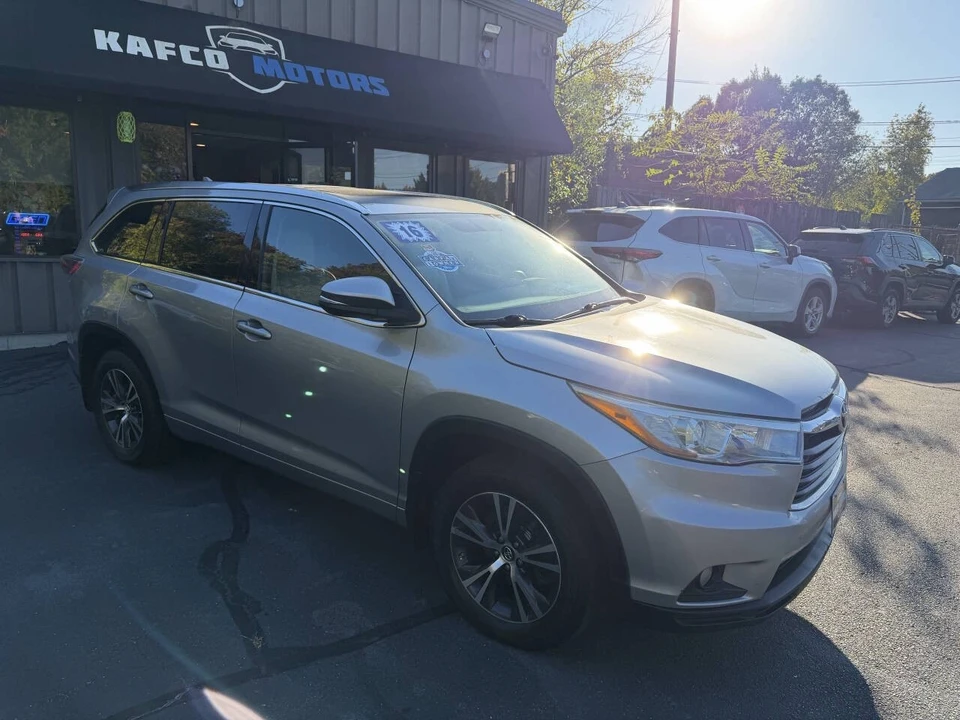2016 Toyota Highlander - Image 6 of 21