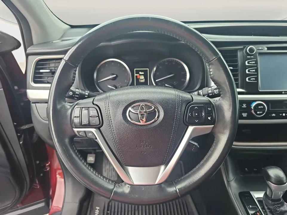 2016 Toyota Highlander - Image 9 of 21
