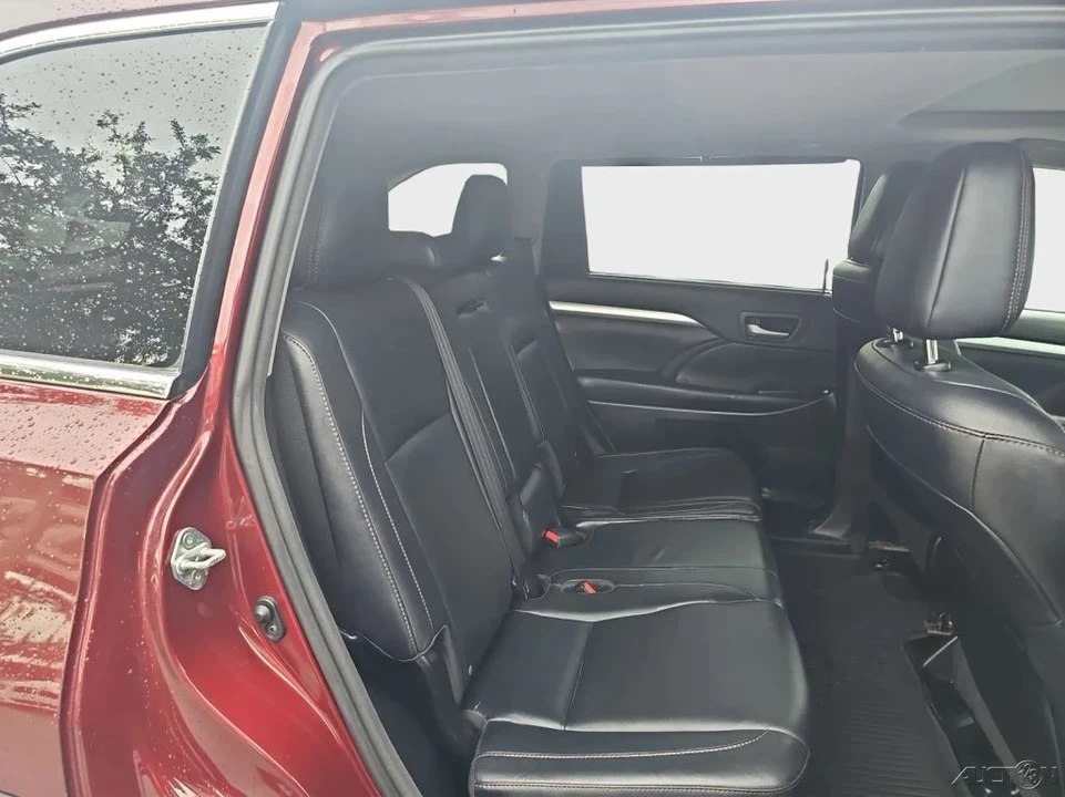 2016 Toyota Highlander - Image 20 of 21