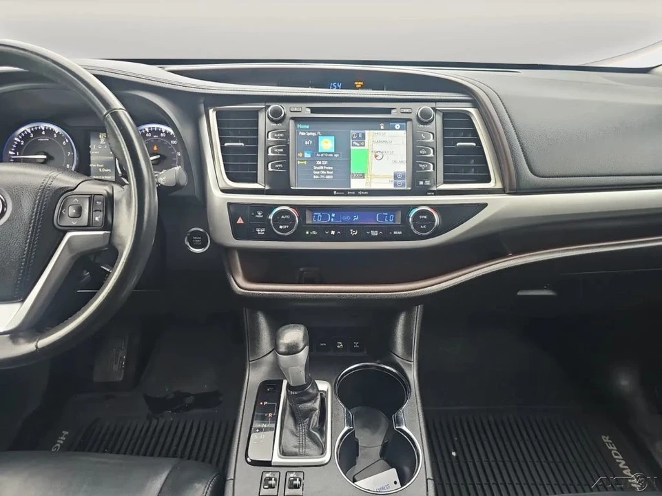 2016 Toyota Highlander - Image 16 of 21