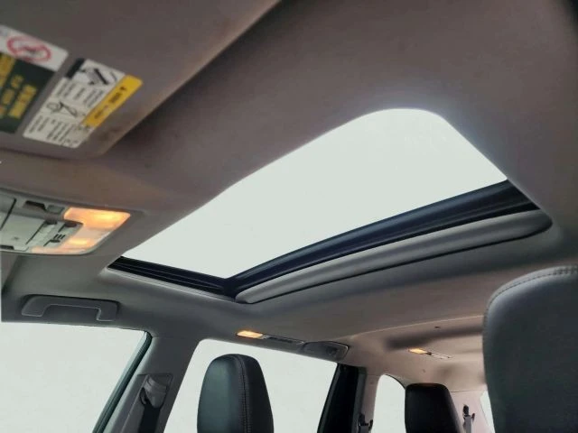 2016 Toyota Highlander - Image 20 of 21