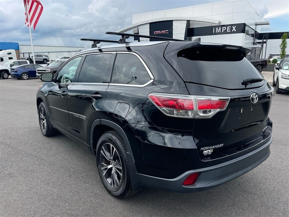 2016 Toyota Highlander - Image 3 of 12