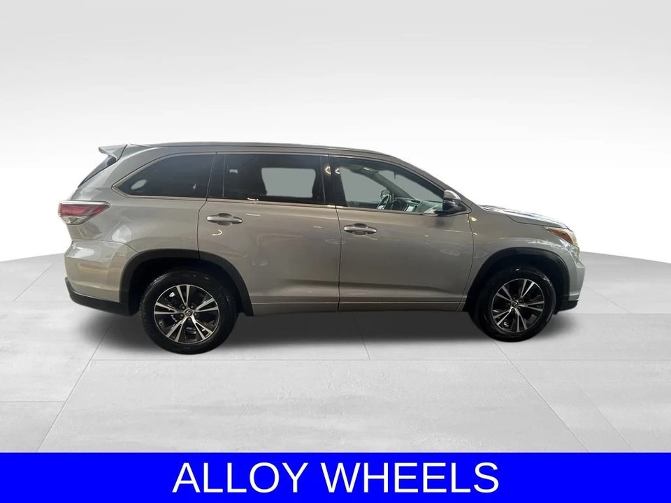 2016 Toyota Highlander - Image 3 of 12