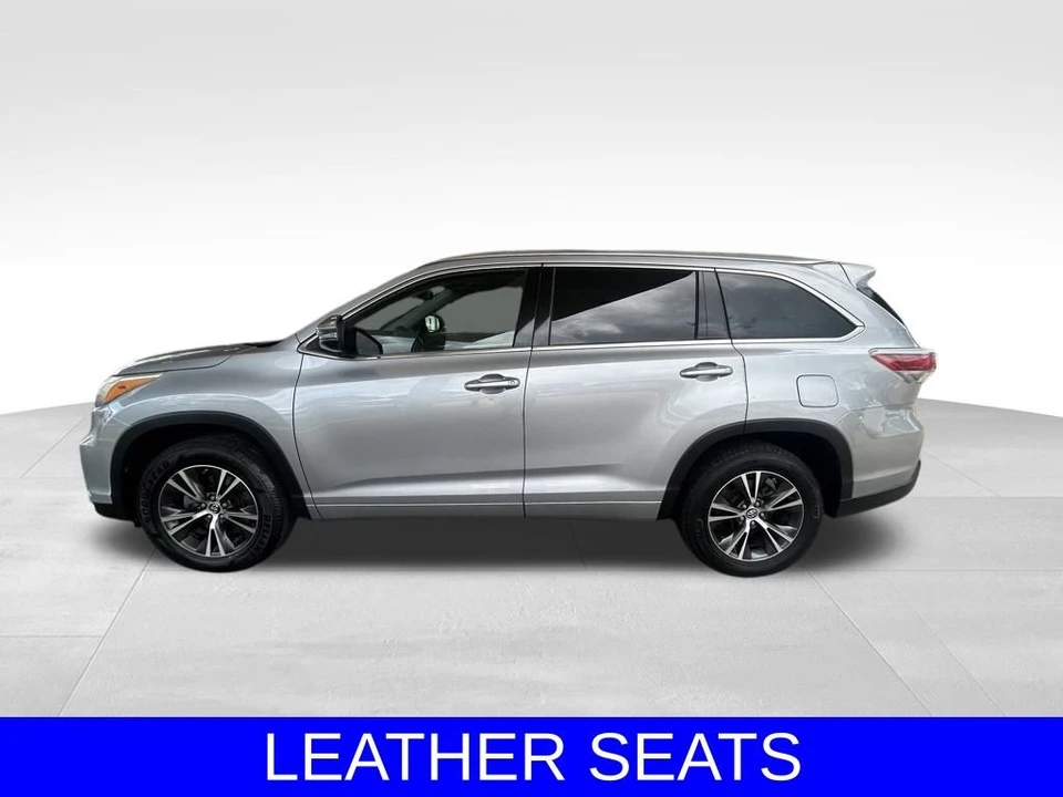2016 Toyota Highlander - Image 7 of 12