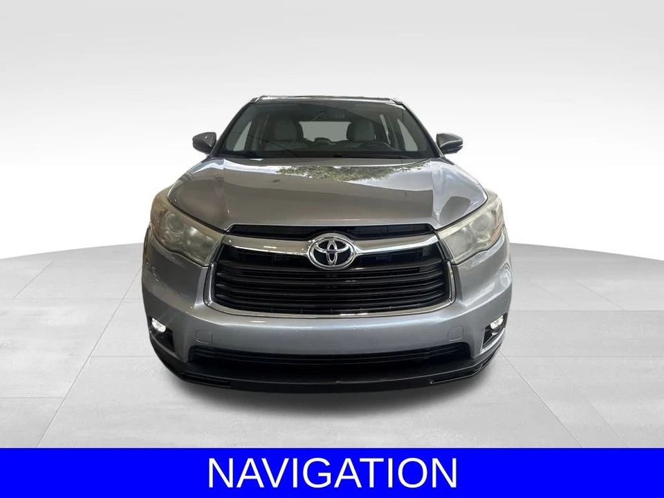 2016 Toyota Highlander - Image 8 of 12