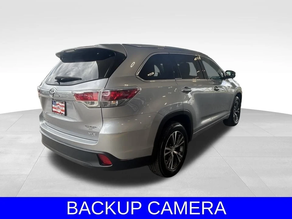 2016 Toyota Highlander - Image 4 of 12