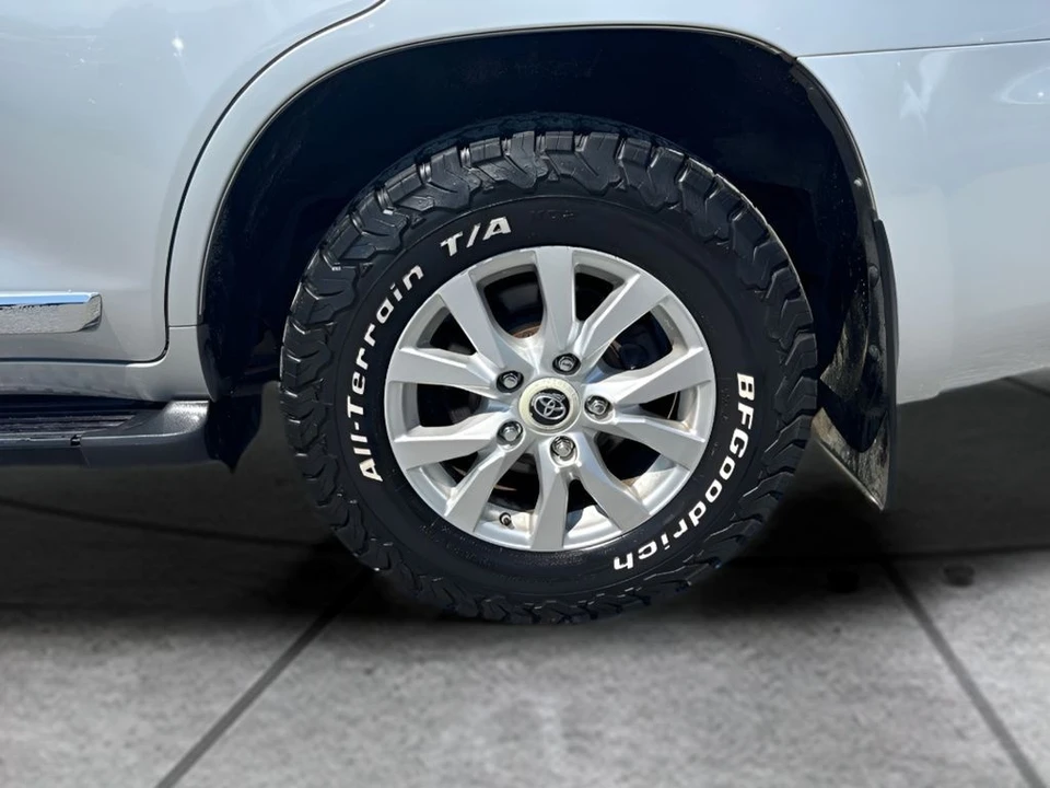 2016 Toyota J200 Land Cruiser - Image 26 of 28