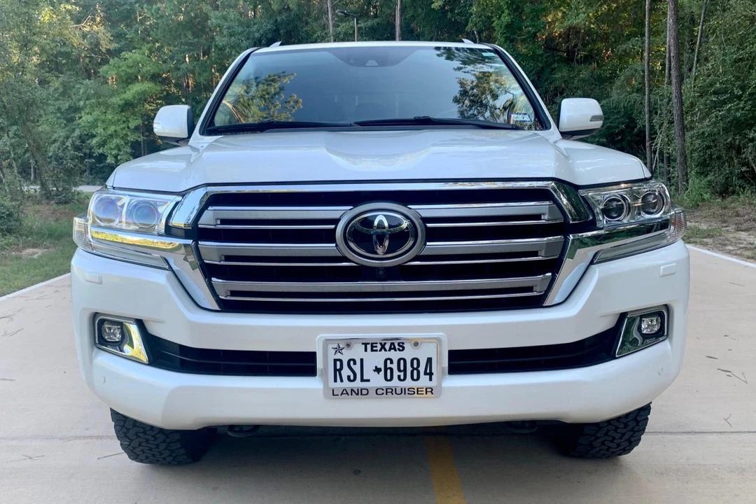 2016 Toyota J200 Land Cruiser - Image 2 of 31