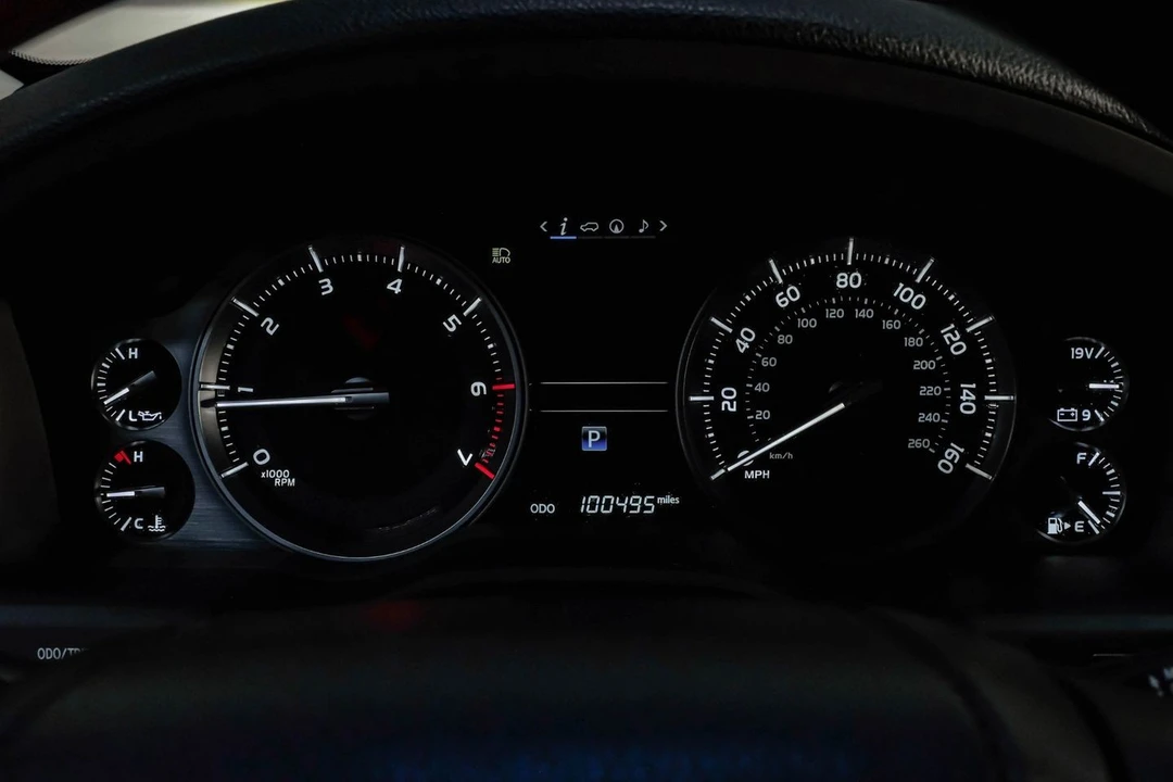 2016 Toyota J200 Land Cruiser - Image 26 of 31
