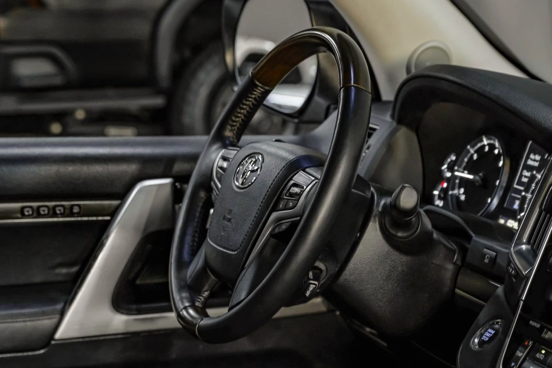 2016 Toyota J200 Land Cruiser - Image 22 of 31