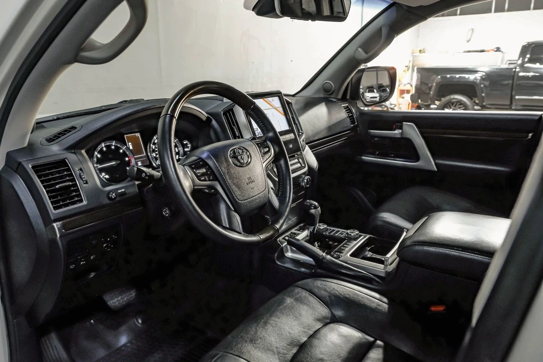 2016 Toyota J200 Land Cruiser - Image 3 of 31
