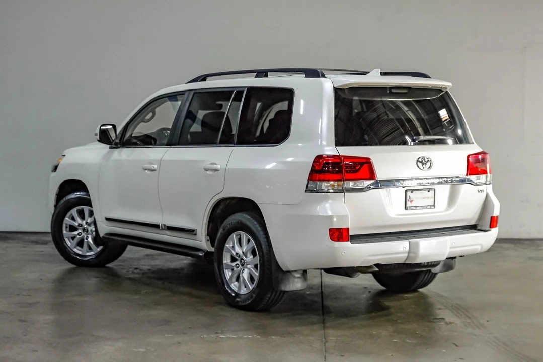 2016 Toyota J200 Land Cruiser - Image 16 of 31