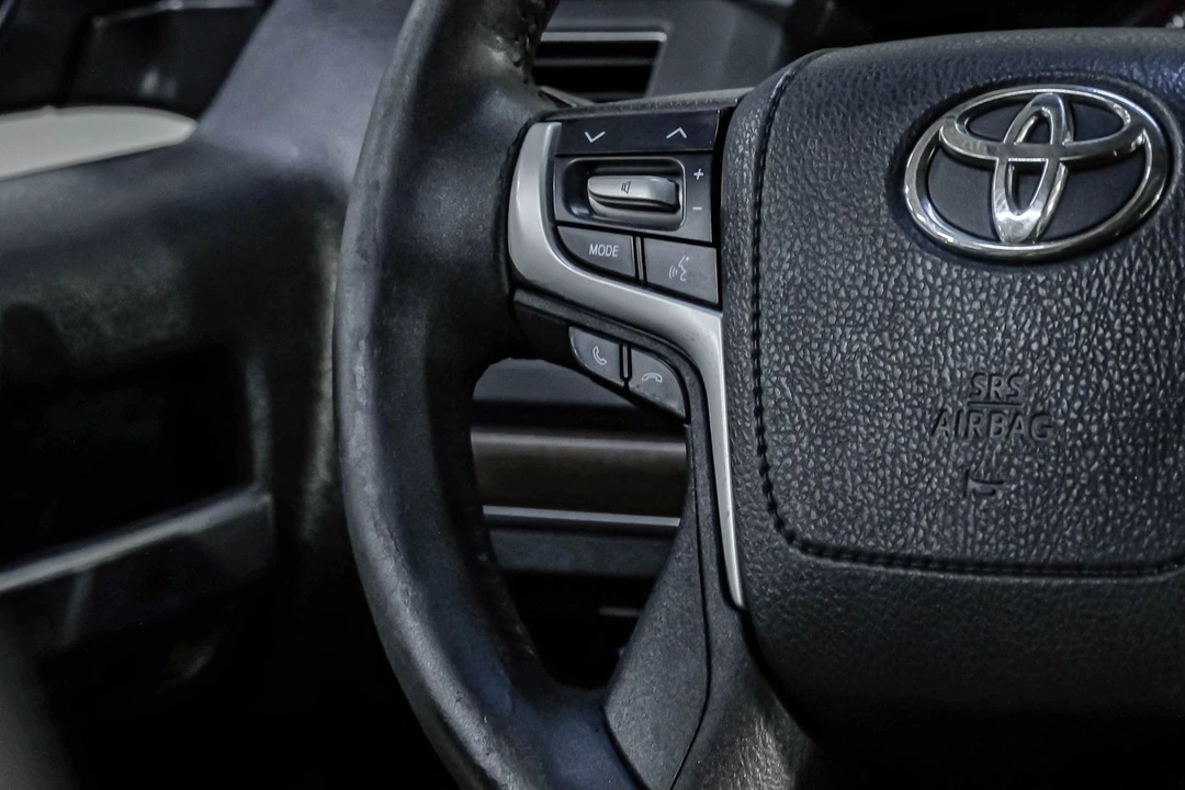 2016 Toyota J200 Land Cruiser - Image 24 of 31