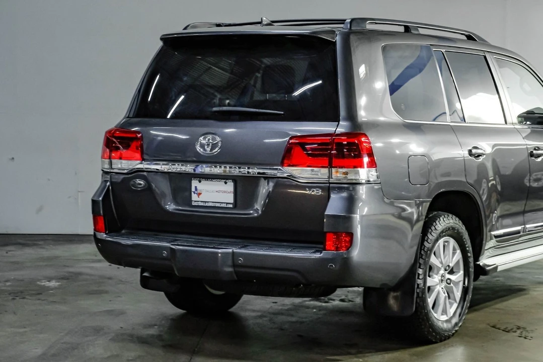 2016 Toyota J200 Land Cruiser - Image 13 of 31