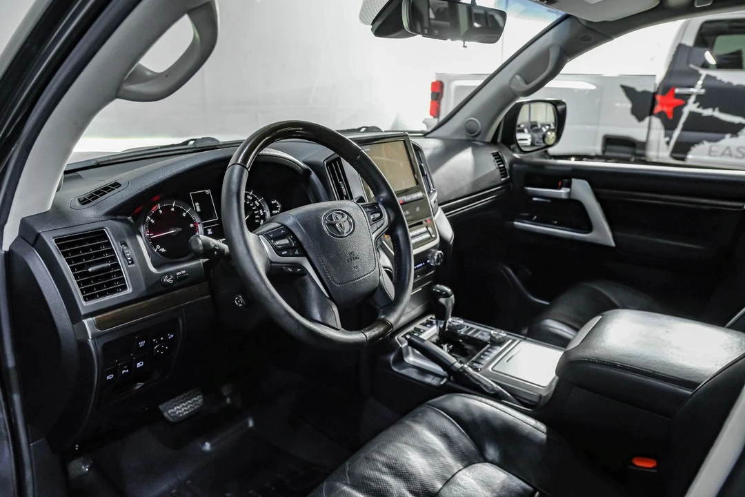 2016 Toyota J200 Land Cruiser - Image 3 of 31
