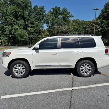 2016 Toyota Land Cruiser Sport Utility 4D