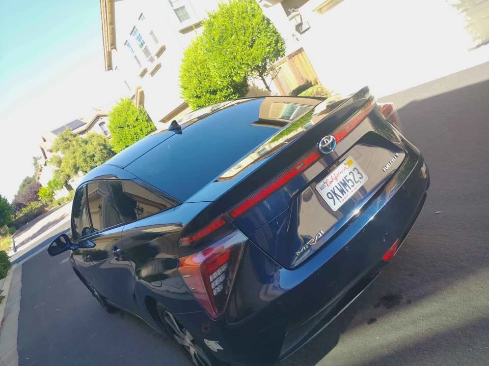 2016 Toyota Mirai - Image 13 of 15