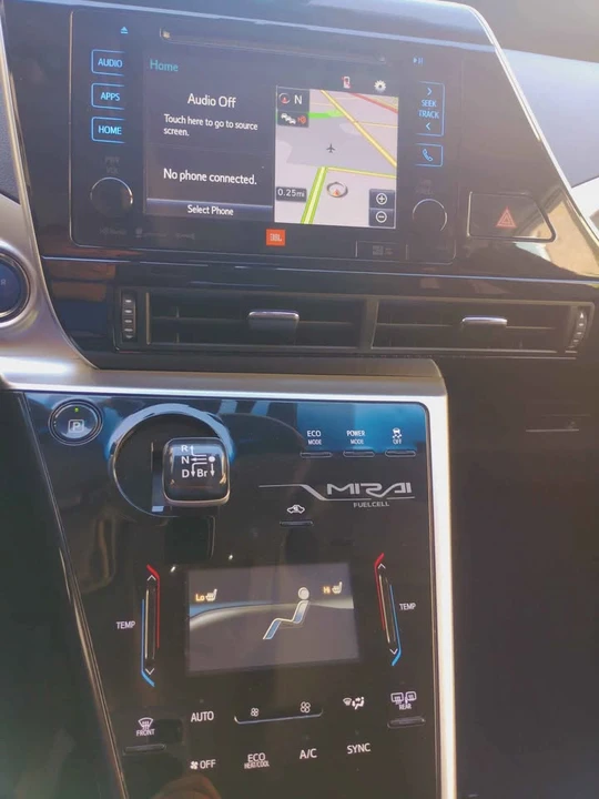 2016 Toyota Mirai - Image 7 of 15