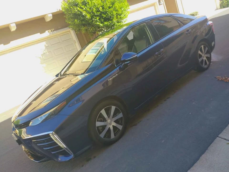 2016 Toyota Mirai - Image 15 of 15