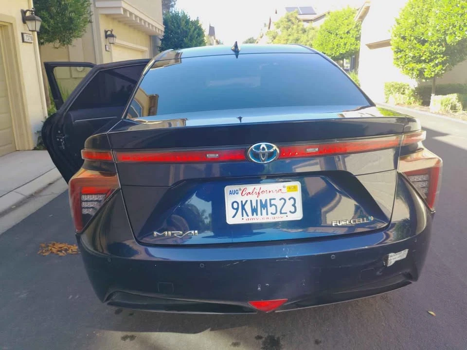 2016 Toyota Mirai - Image 4 of 15