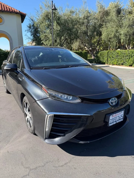 2016 Toyota Mirai - Image 10 of 10