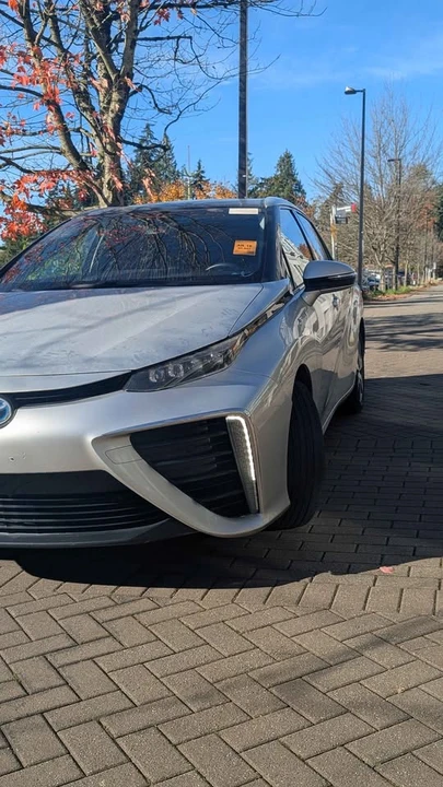 2016 Toyota Mirai - Image 3 of 8