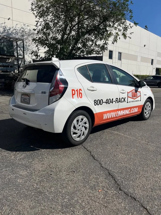 2016 Toyota Prius - Image 5 of 12