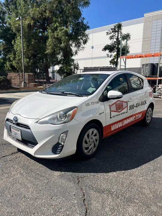 2016 Toyota Prius - Image 2 of 12