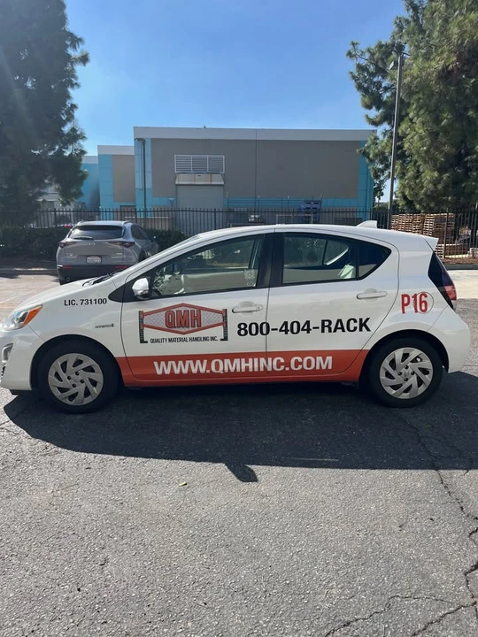 2016 Toyota Prius - Image 3 of 12