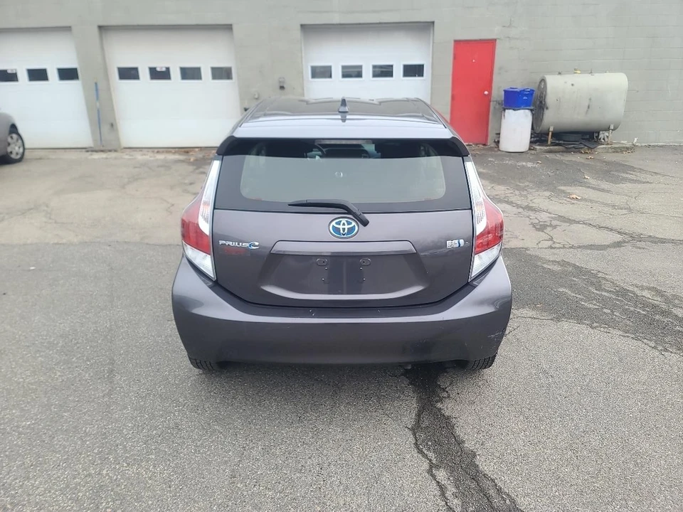 2016 Toyota Prius 4th Gen - Image 6 of 20